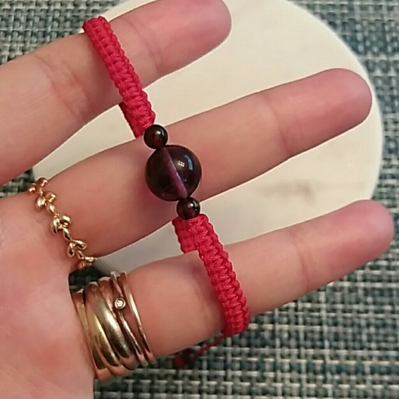Natural Himalayan Amethyst Red String Bracelet - Picture 4 of 8